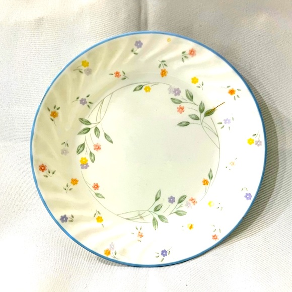 Corelle USA Dining 8 Corelle Salad Plates 8 Pieces Poshmark
